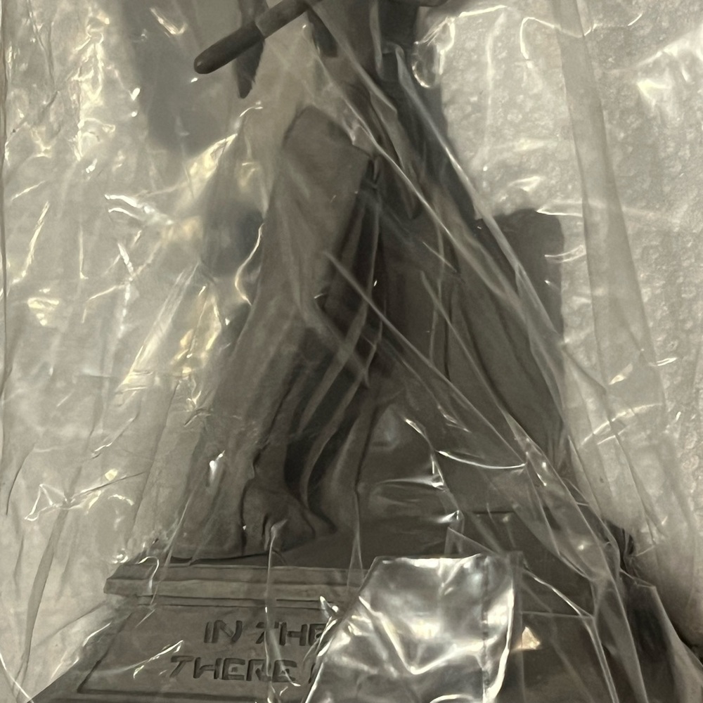 Star Wars Jedi Figurine - Picture 6 of 6